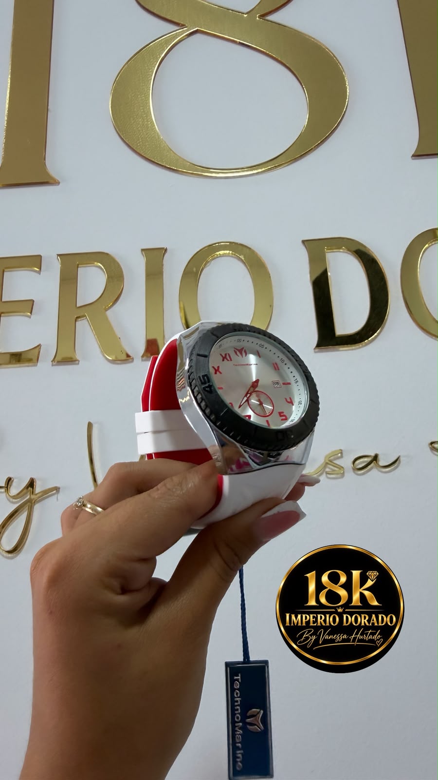 Reloj deportivo negro y oro rosa
